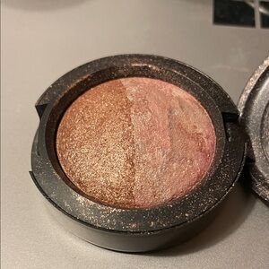 MAC Love Connection Mineralize Eye Shadow